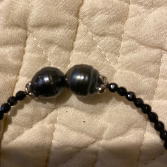 Tahitian Black Pearls with Black Spinel Bracelet - Picture 2 of 3